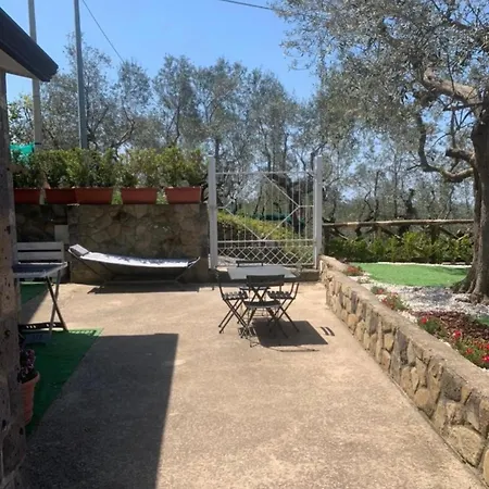 A B&b,relaxing Location With Seaview Готель типу 
