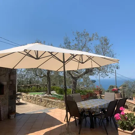 A B&b,relaxing Location With Seaview Готель типу 