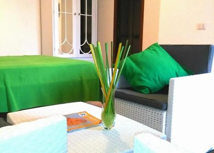 A B&b,relaxing Location With Seaview * Сорренто